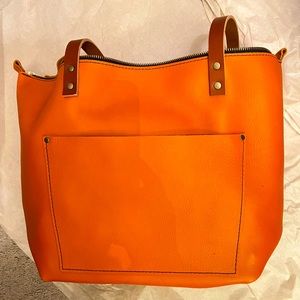 ‼️SOLD‼️Clementine Large Zipped Tote with Tandles